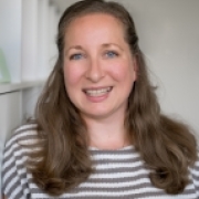 Portraitfoto Mag.a Lisa Söllner