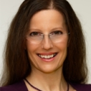 Dipl.-Ing.in (FH) Miriam Sylvana Lieselotte Auer, MA Portraitfoto Dipl.-Ing.in (FH) Miriam Sylvana Lieselotte Auer, MA