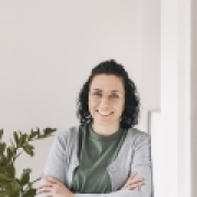 Portraitfoto Nina Thoma, BA