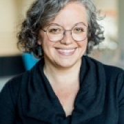 Portraitfoto Daniela Syczek, BA,BA, MA