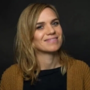 Portraitfoto Mag.a Magdalena König