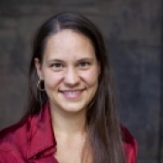 Portraitfoto Julia Wiesmüller, BA MA