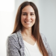 Portraitfoto Mag.a Lina Neunteufel, BA.pth