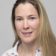 Portraitfoto Dipl.Soz.Päd. Kirsten Falbesoner