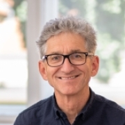 Portraitfoto Mag. Rupert Roniger