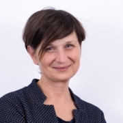 Portraitfoto Mag.a Christa Kronsteiner, MA