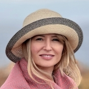 Portraitfoto Michaela Haslinger, MSc