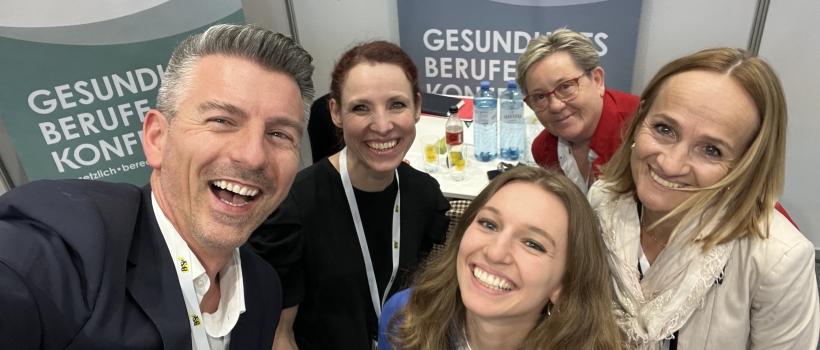 Foto v.l.n.r.: Bosko Skoko (Kommunikationsmacherei), Katharina Wagner (biomed austria), Katharina Reiffenstuhl (Kommunikationsmacherei), Veronika Doppelreiter (ÖGKV), Barbara Haid (ÖBVP-Präsidentin)